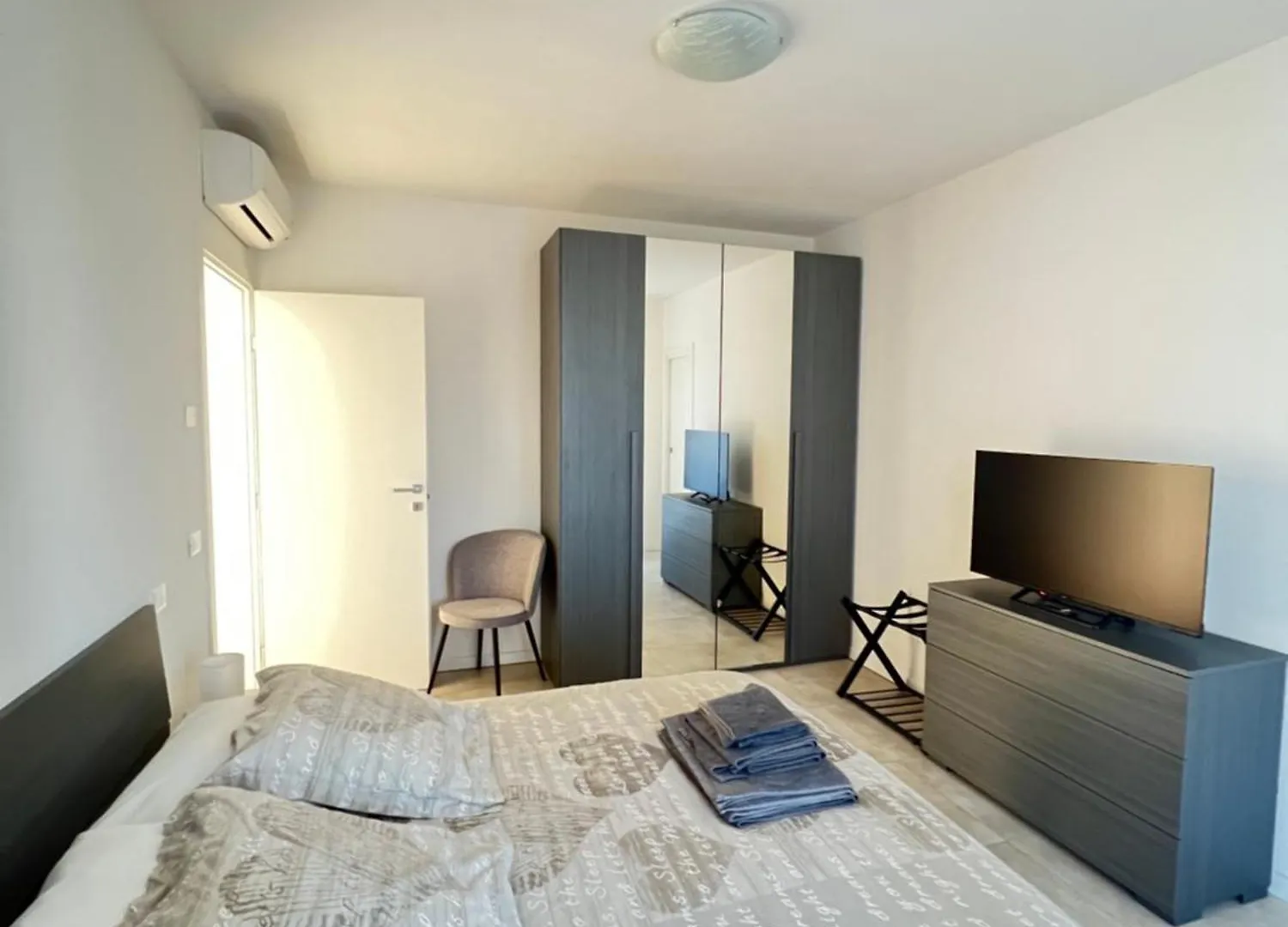 Ulisse Palace Apartment Lido di Jesolo 0*,  Italy